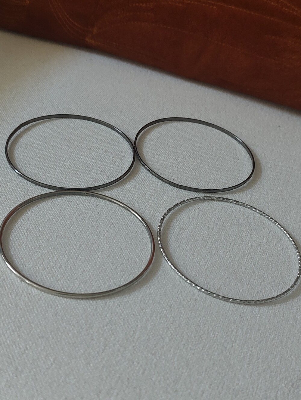 New Women’s Bangle Bracelet Set - 4 Pack